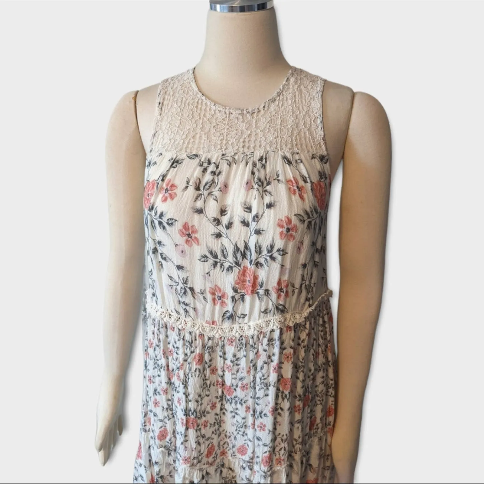 BLUE RAIN Cream Floral Tiered Dress with Lace Shoulder Medium