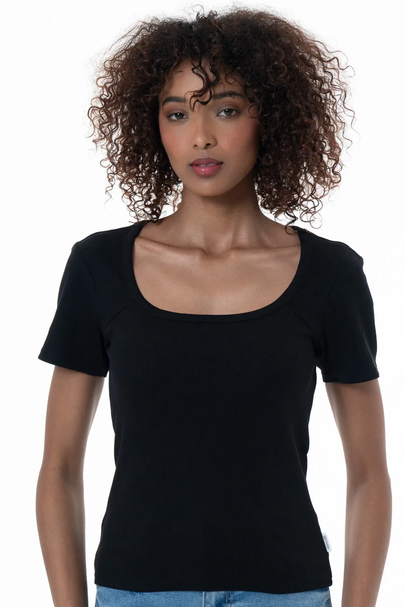 Square Neck T-Shirt _ 152257 _ Black